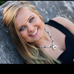 Meet your Posher, Kayli